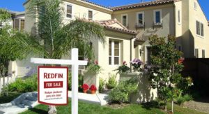 Giá nhà tại California giảm kỷ lục trong 7 năm qua